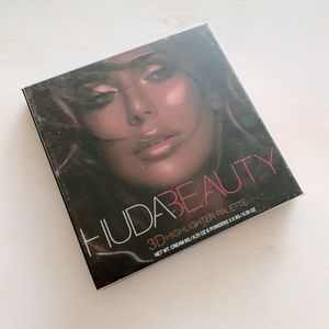 HUDA BEAUTY Makeup - HUDA Beauty 3D Highlighter Palette HUDA BEAUTY Makeup - HUDA Beauty 3D Highlighter Palette